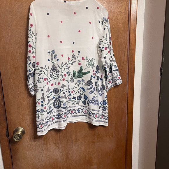 NWT Benancy Tunic Top - Picture 2 of 4